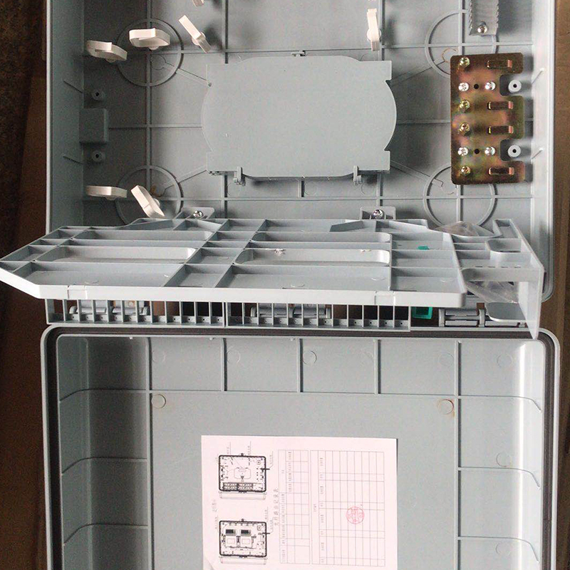 FTTH BOX 16 core outdoor 16 poorten glasvezelverdeelkast met 1x16 plc splitter aansluitdoos voor wandmontage en paalmontage